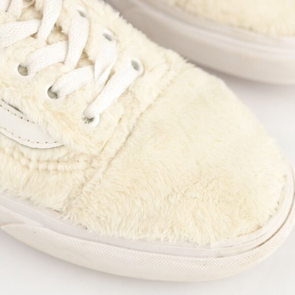 Vans Womens Old School Sneaker Size 8 White Sherpa Furry Lace Up Skate Shoe - Picture 3 of 12